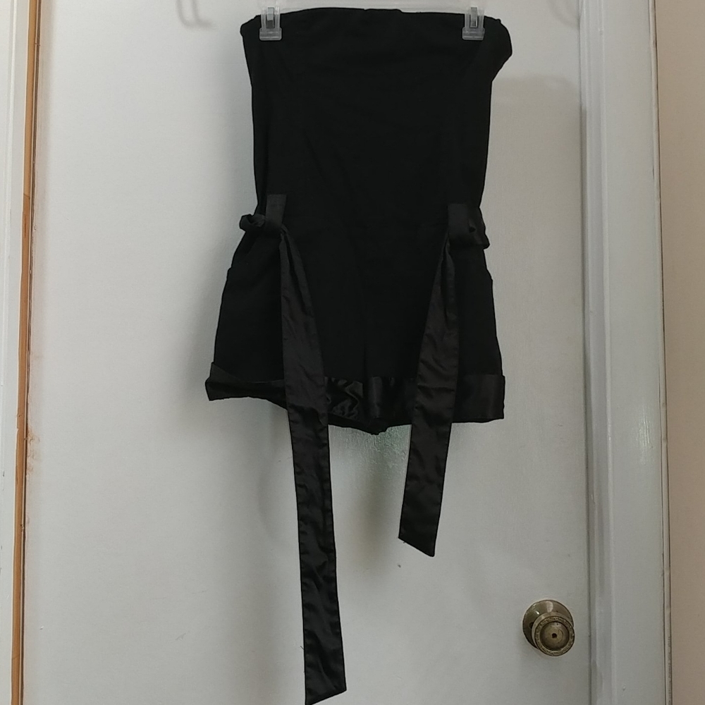 Little black romper, Sz 7